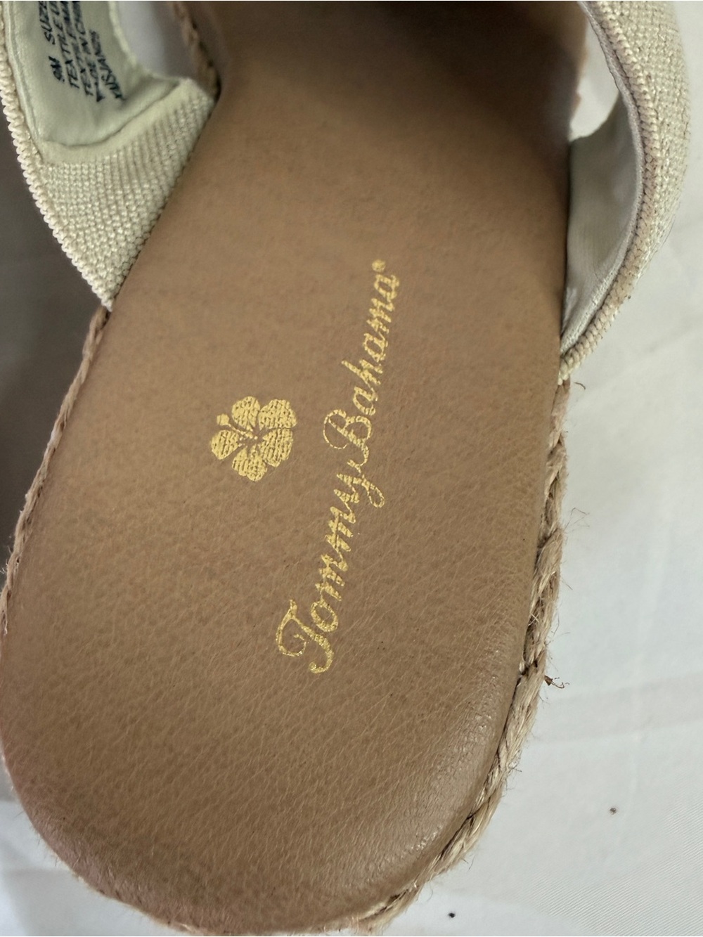 Tommy Bahama Wedge Sandels - Picture 3 of 7